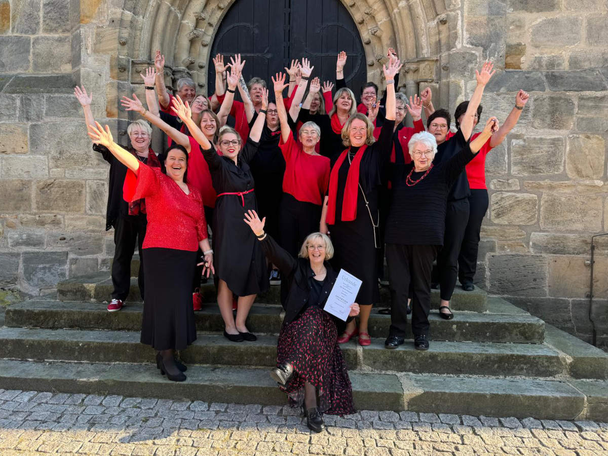 Gruppenfoto der Sängerinnen von Pro Musica beim Bundeschorwettbewerb 2024